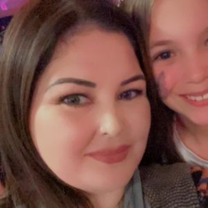 Meet your Posher, Mia